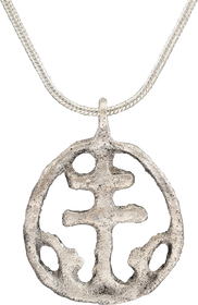 CRUSADER'S CROSS PENDANT NECKLACE, 11TH-13TH CENTURY