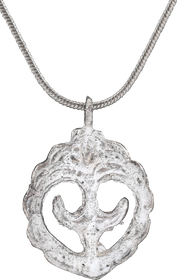 VIKING LUNAR PENDANT NECKLACE, LATE 11TH CENTURY