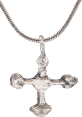 EUROPEAN CONVERT’S CROSS NECKLACE 9th-10th CENTURY - Fagan Arms