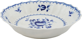 FIRST PERIOD WORCESTER BOWL C.1775-80